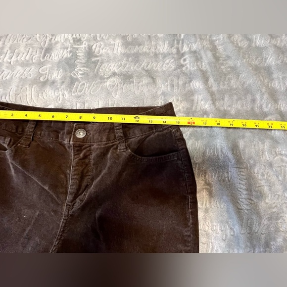 St. John’s bay jeans - Picture 6 of 8